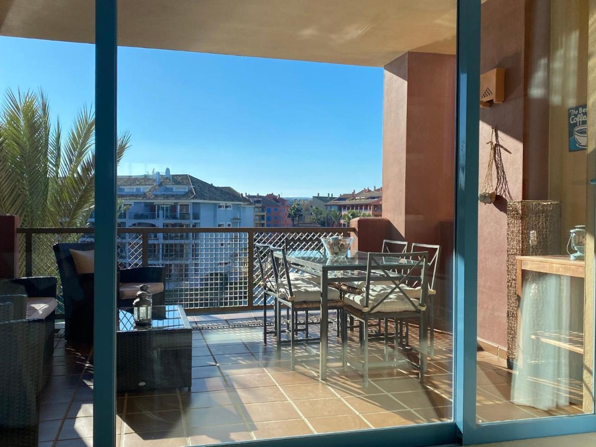 Apartamento Con Terraza Sobre La Marina De Sotogrande San Roque  Zewnętrze zdjęcie