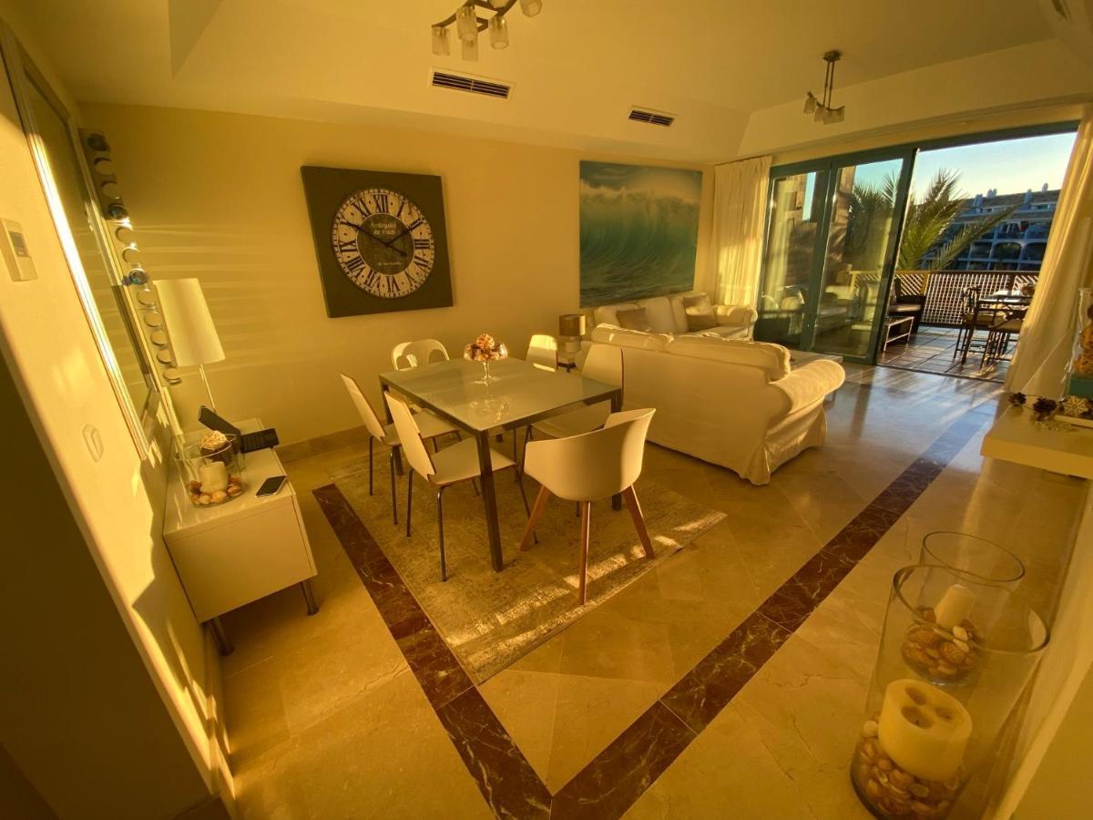 Apartamento Con Terraza Sobre La Marina De Sotogrande San Roque  Zewnętrze zdjęcie