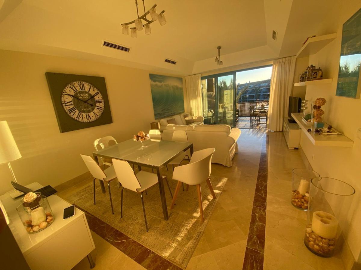 Apartamento Con Terraza Sobre La Marina De Sotogrande San Roque  Zewnętrze zdjęcie