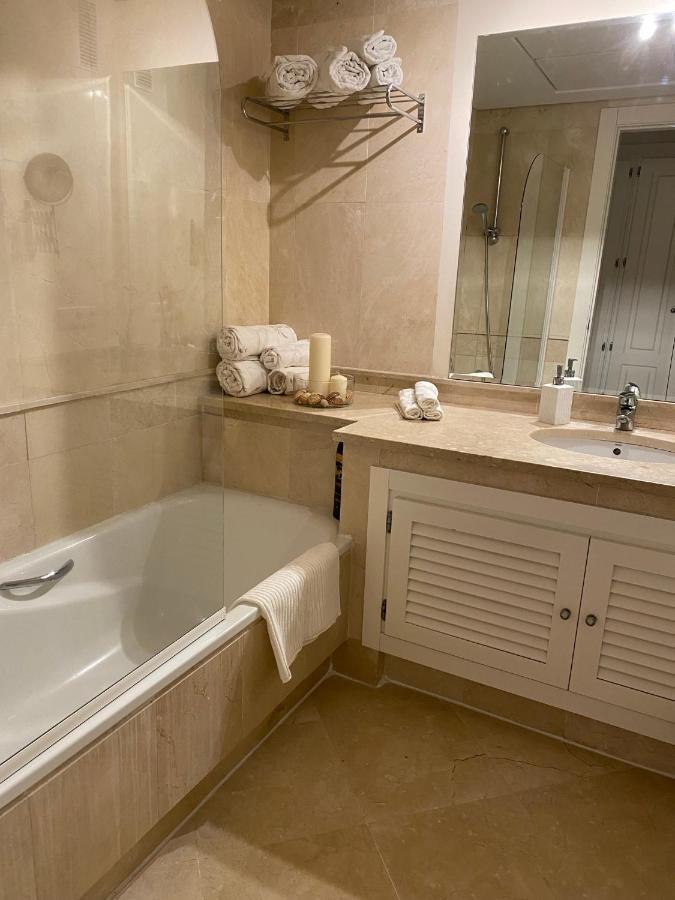 Apartamento Con Terraza Sobre La Marina De Sotogrande San Roque  Zewnętrze zdjęcie