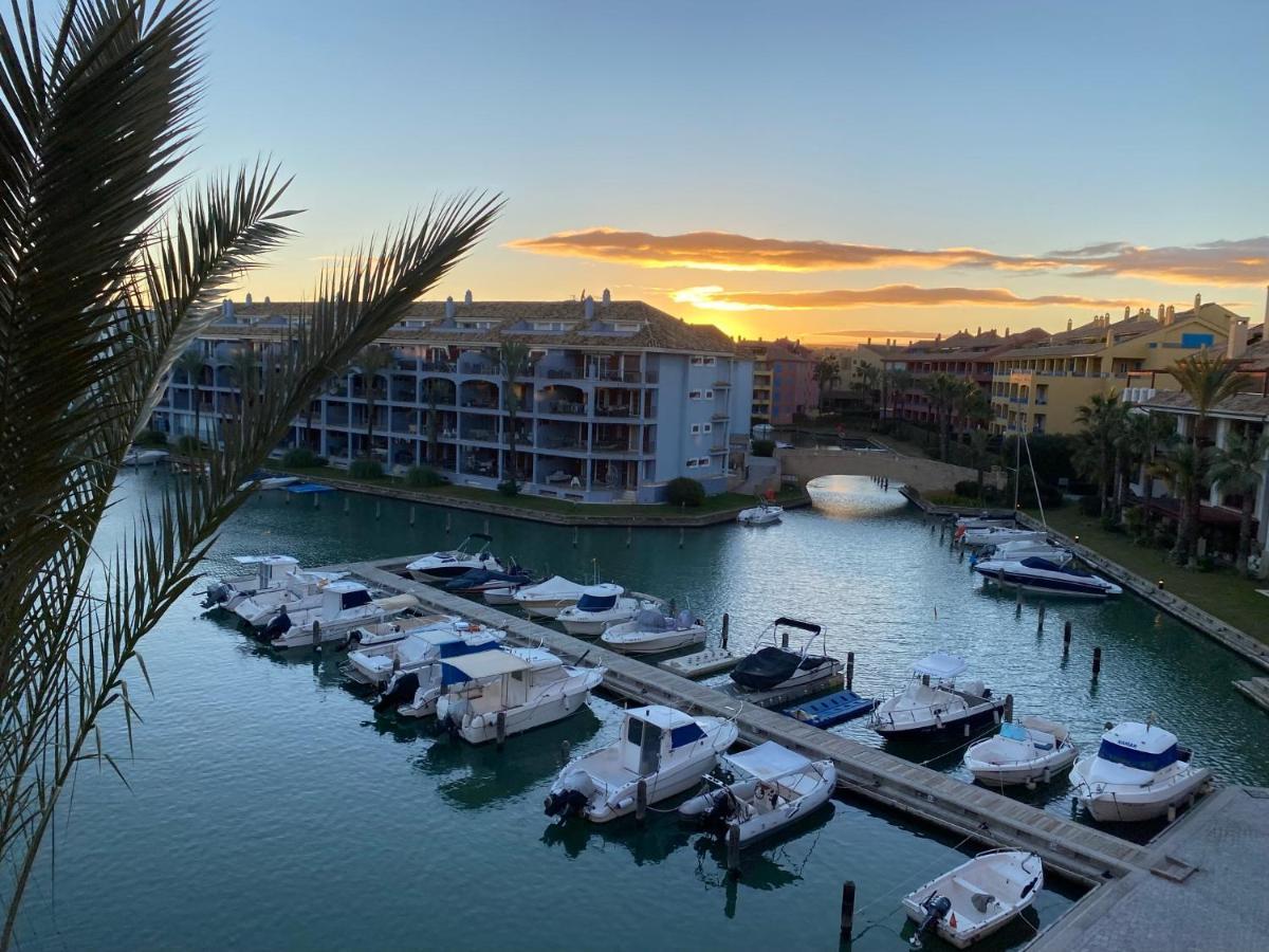 Apartamento Con Terraza Sobre La Marina De Sotogrande San Roque  Zewnętrze zdjęcie